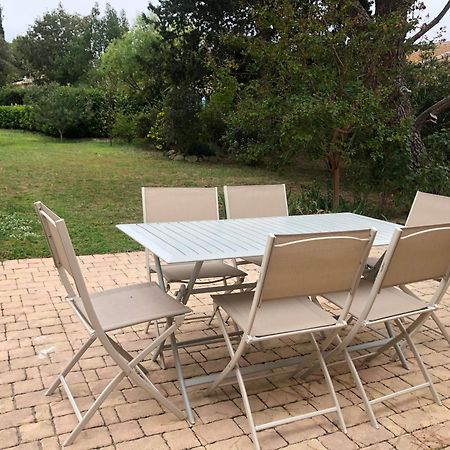 Gite En Provence Dans Grand Jardin Avec Piscine Partagee 科尔尼永孔福 外观 照片