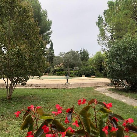 Gite En Provence Dans Grand Jardin Avec Piscine Partagee 科尔尼永孔福 外观 照片