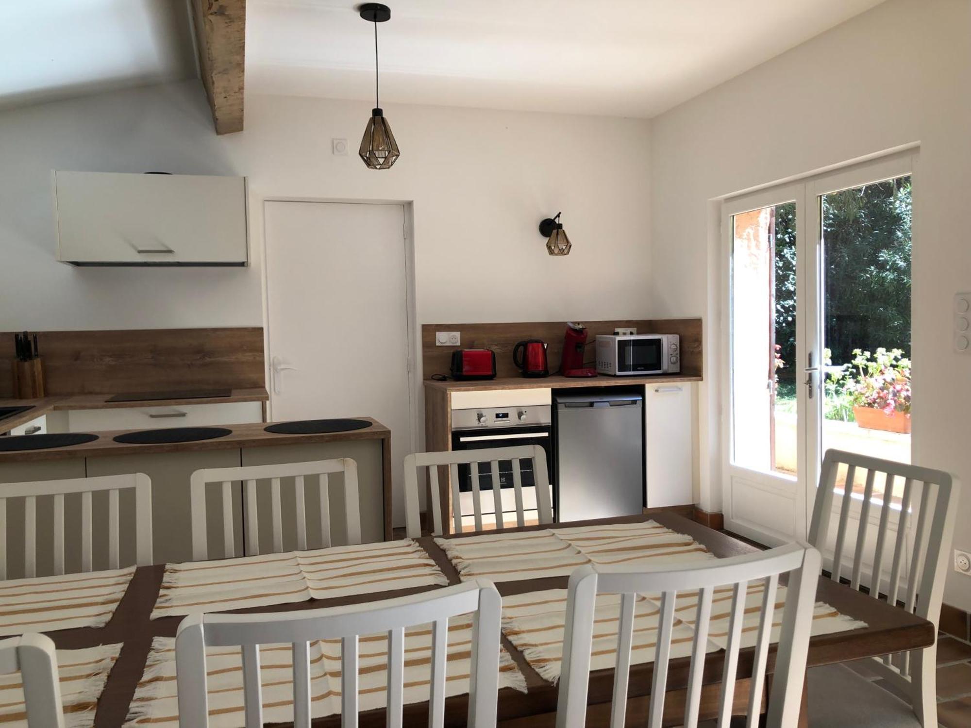 Gite En Provence Dans Grand Jardin Avec Piscine Partagee 科尔尼永孔福 外观 照片